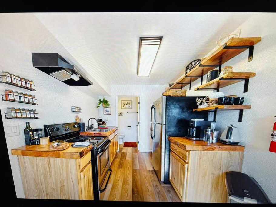 New Modern Boho Apt- Close To Yosemite Oakhurst Exterior foto